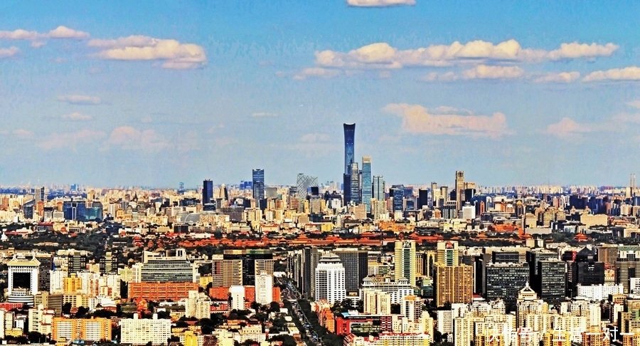 从不同地点眺望北京第一高楼中国尊，造价240亿，可供1.2万人办公