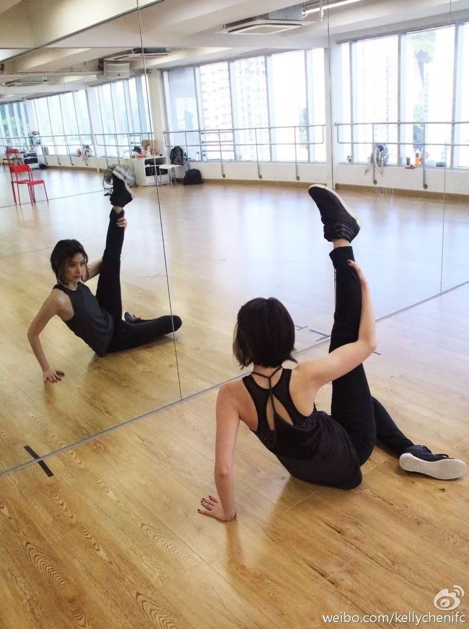 脸再大也拒绝整容 回怼代孕传闻 她是香港最后一个天后也是现实版