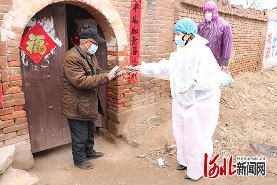  #防控#魏县医疗专家组进村入户加强疫情防控