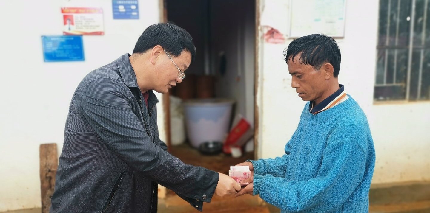  #医保#城乡居民医保今年每人250元，但以下3类人可以不用交，有