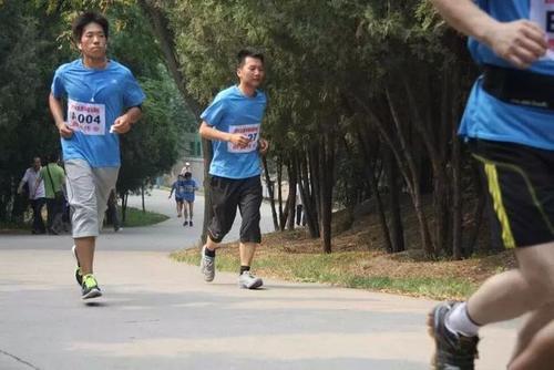 曾经200斤被人嫌太胖 瘦到120斤又被嫌瘦！如今穿衣显瘦脱衣有肉