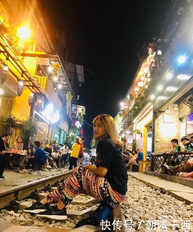 越南旅游胜地竟然是一条街?为何会这么吸引欧美游客到来?