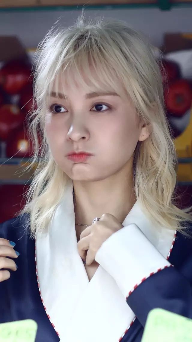 今年最火的发型，非他莫属