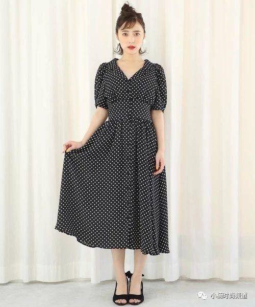 2018年夏天复古开襟洋装太可爱!日本当季流行洋装穿搭