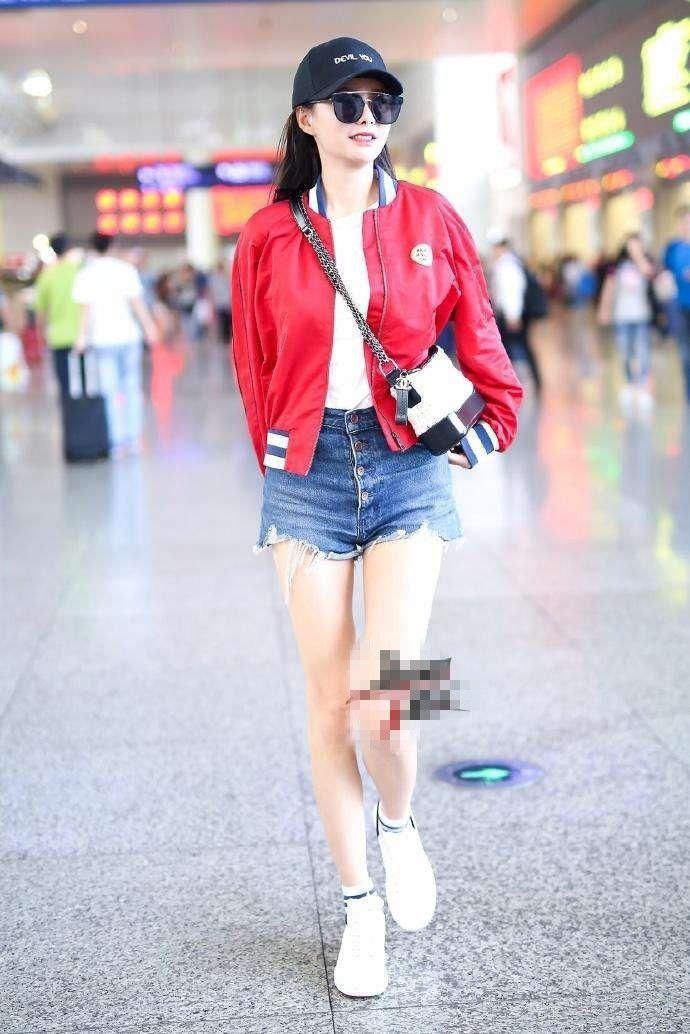 一身名牌傍身的沈梦辰，这次却被鞋子拉低了整个档次!