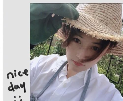  #名演员#本以为张馨予只是名演员，连续两天解锁新身份，网友猜测可能要隐退？