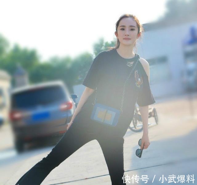 矮个子的胖妞别再卷裤脚了, 看杨幂如何把牛仔裤穿出大长腿