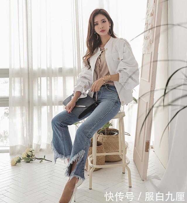 #妩媚动人#凹凸有致的身材,秀出曲线妩媚动人,风姿绰约带来独特魅力!
