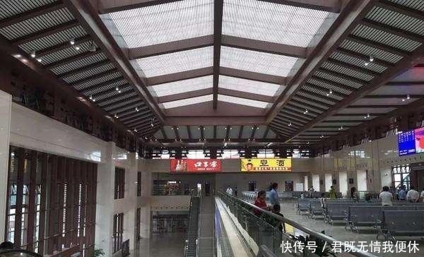 中国最大的县级火车站，却在这座不那么出名的小县城里