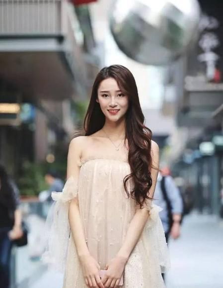  [出游很不错]女士夏季新款连衣裙图片