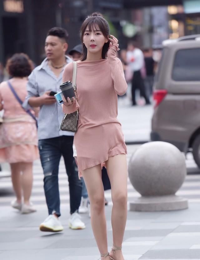  [舒适]想要打造简约个性风，快试试短裤穿搭，舒适又显气质