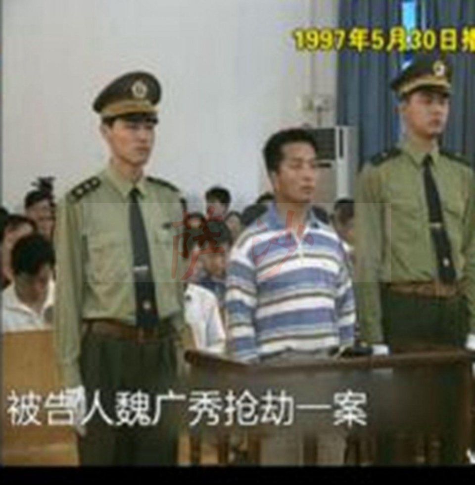 95年上海有吸血鬼杀人吸血?谣言、神话还是确有其事?