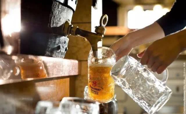  『中世纪』60几岁的古城堡之途为什么能一直维持“青春年少”？