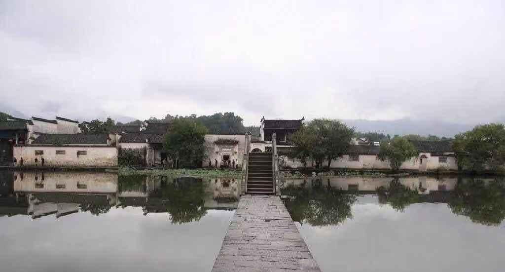 因过度捕捞导致沙漠化，村民晚上不敢关门睡觉，世人该警醒自己