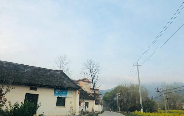  看吧：峒峪村是蓝田玉山地区最大而且最古老的村庄之一。来看看吧