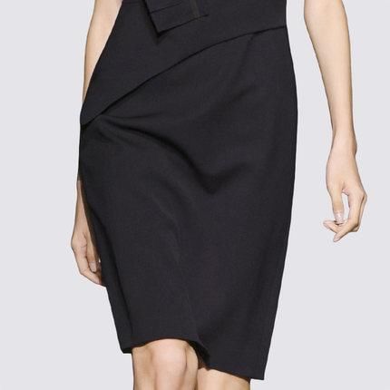 四十岁女人穿衣别太随意，包臀一步裙，让你风韵犹存还气场十足