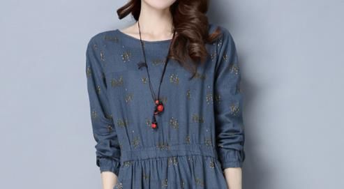 款式“顶级”洋气的女裙，价钱不贵巨有范，女人穿着美翻一条街