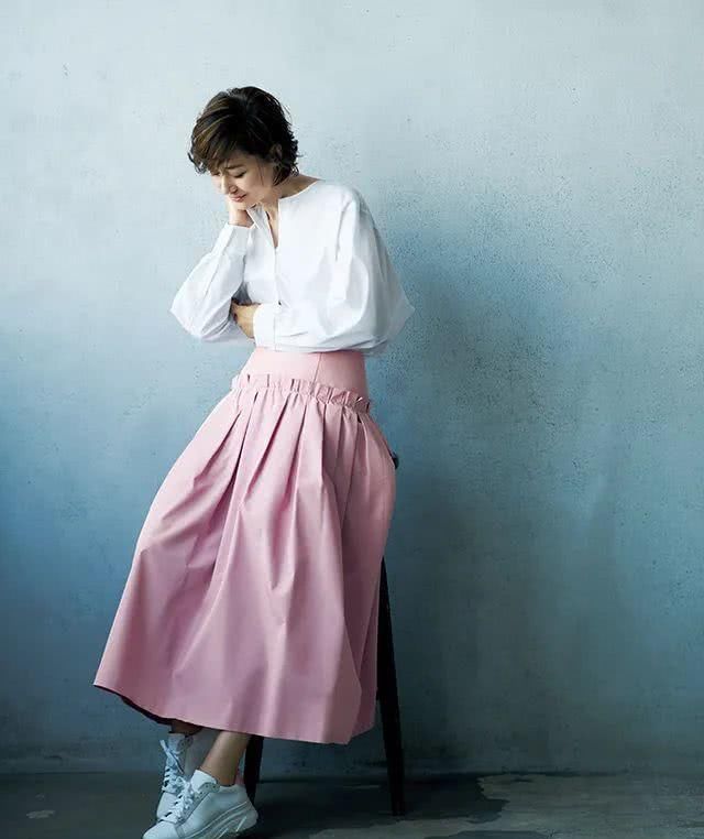  『伊藤真知』他们的基础款也不一般 每一件都能穿很多年