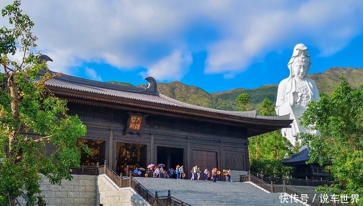 我国最“霸道”的寺庙,李嘉诚投资15亿建造,拜观音不让烧香!