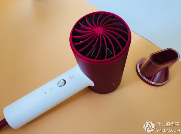 小米生态链上新，双倍负离子，女生最爱!