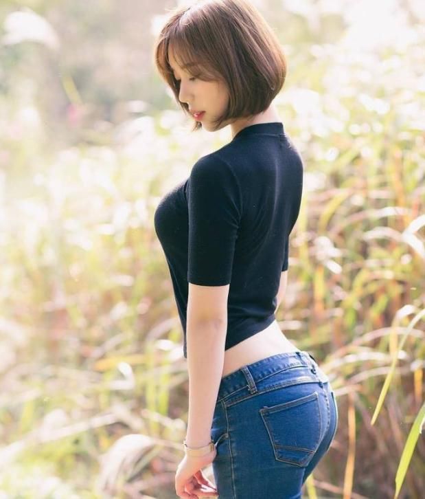 为什么女生穿牛仔裤连腰带都没有？腰功好不好一看就知道