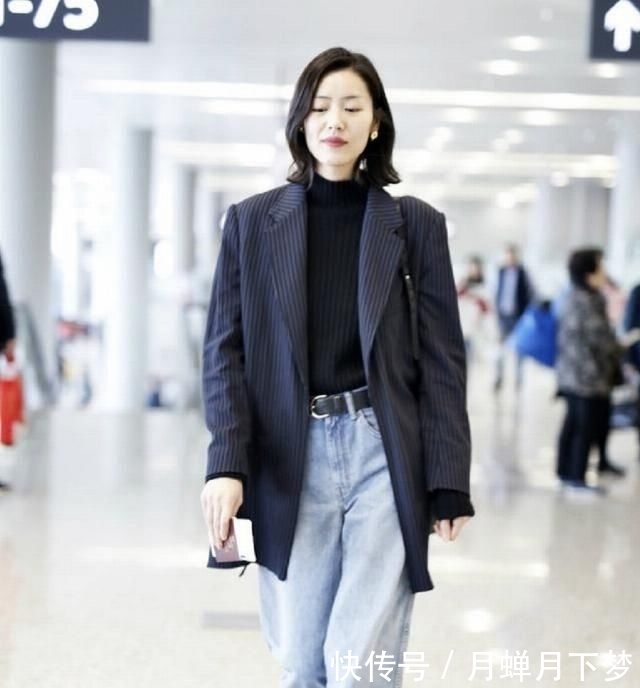  下半身搭配：初春爆火一种新潮流，叫“西服加豆腐鞋”，雅致干净利索又显年轻！
