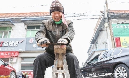  【手艺】65岁农村大爷重拾40年老手艺，生意清淡干的开心