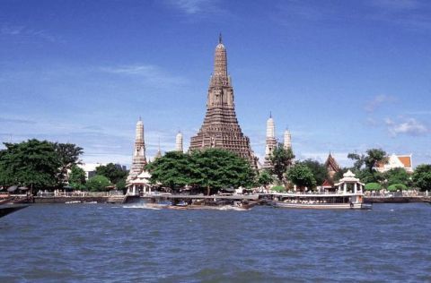 中国游客在泰国一年花去1047亿, 泰国人是怎么对待中国游客的呢?