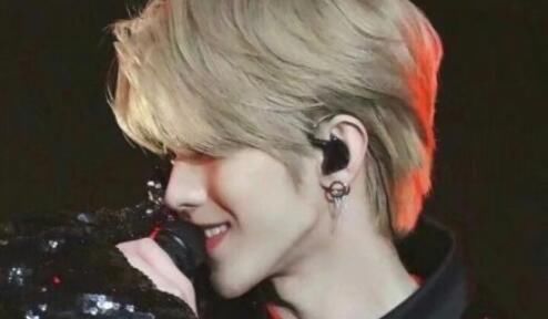  「上榜」拥有金发神颜的爱豆｜蔡徐坤、王一博同上榜，你最pick哪一个