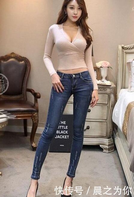 低调■牛仔裤:低调简洁,细腻舒适,尽显女人知性美,美丽就是这么简单