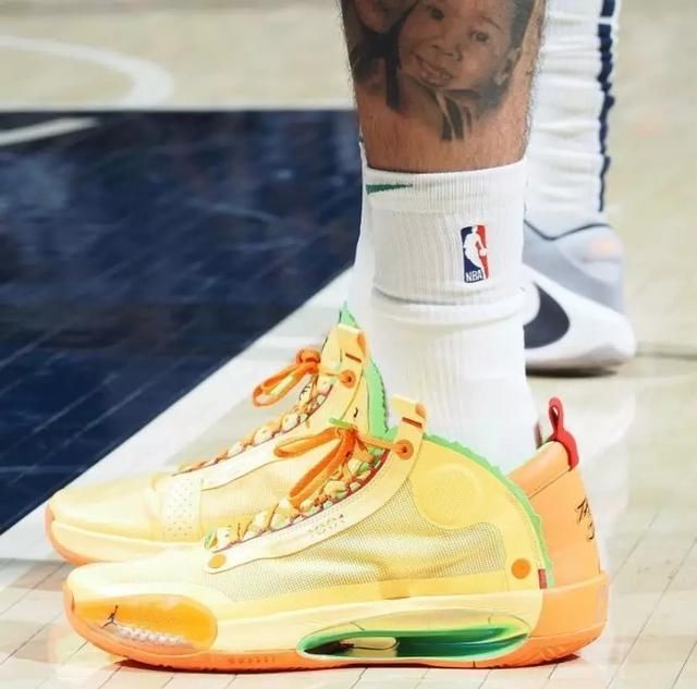 『球鞋』NBA球员上脚:塔图姆穿新配色AJ34,安东尼也有专属配色了