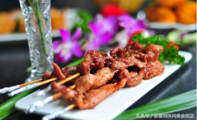 紫塞明珠美食探店|独家记忆涮烤吧主题餐厅时尚潮流酷炫极了