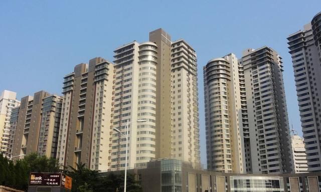  「买房」农村的怪象:农民街是空房，打工还贷款，买房是为什么