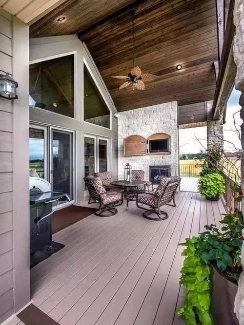 露台装成这样，一看就是个土豪，这样的露台谁不想要一个呢？