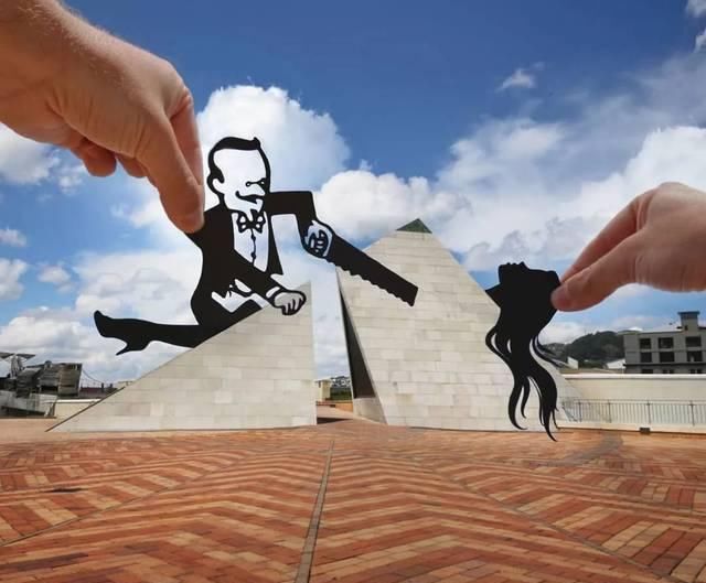 他果然是脑洞大开，把世界建筑都玩坏了!