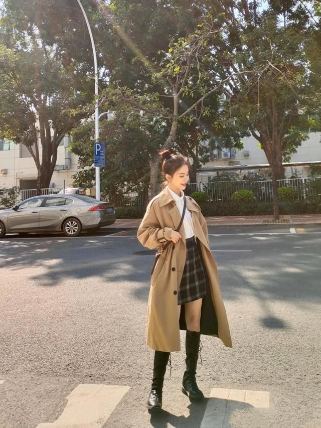  「搞定」换季没衣服穿？教你一衣多穿，用一件风衣搞定整个春夏