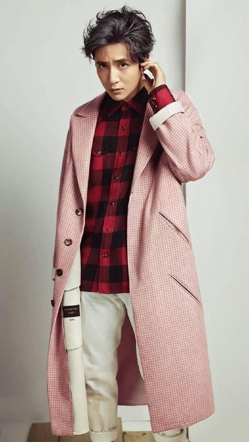 薛之谦自曝已有第三者，网友纷纷祝贺，真相是这样