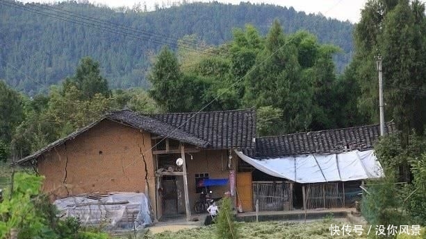  房子|农村盖房，以前只要有钱，想咋盖咋盖，为啥现在要走那么多