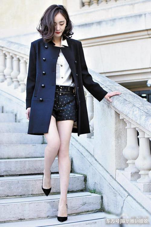 杨幂刘恺威携手破谣言，二胎疑似将至 ，网友：终于肯说了？