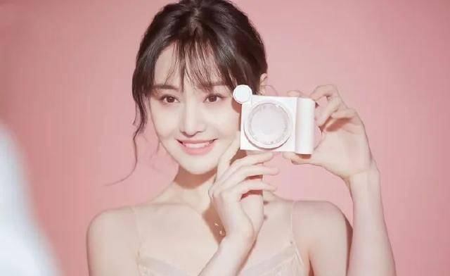  [美少女]90后郑爽不愧当红美少女！肤如凝脂身材优越锁骨惹人羡