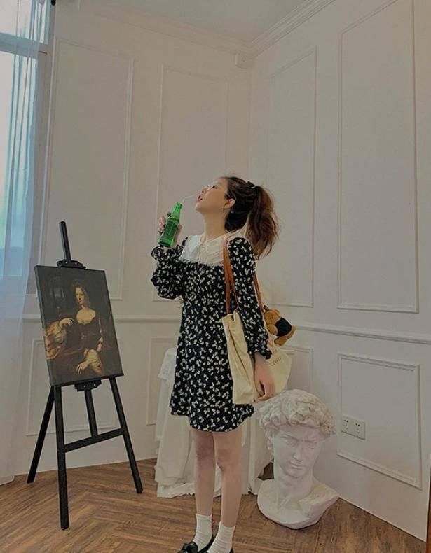 #看起来#出门野餐,怎么可以少了碎花裙?