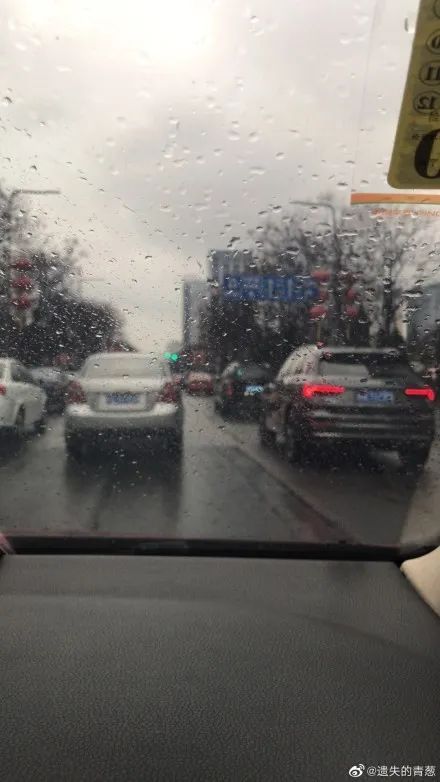  [西安]西安早高峰刷遍朋友圈！城市“重启”了，自我防护一定要做好！