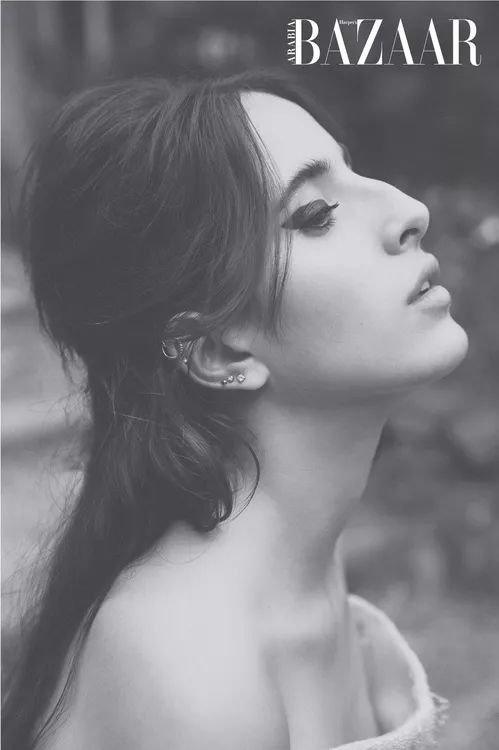 不走秀就回去继承家业？沙特史上第一位走上高定秀场的模特就是她