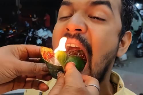 当地人每天洗澡两三次,为什么印度人身上味道还那么重?