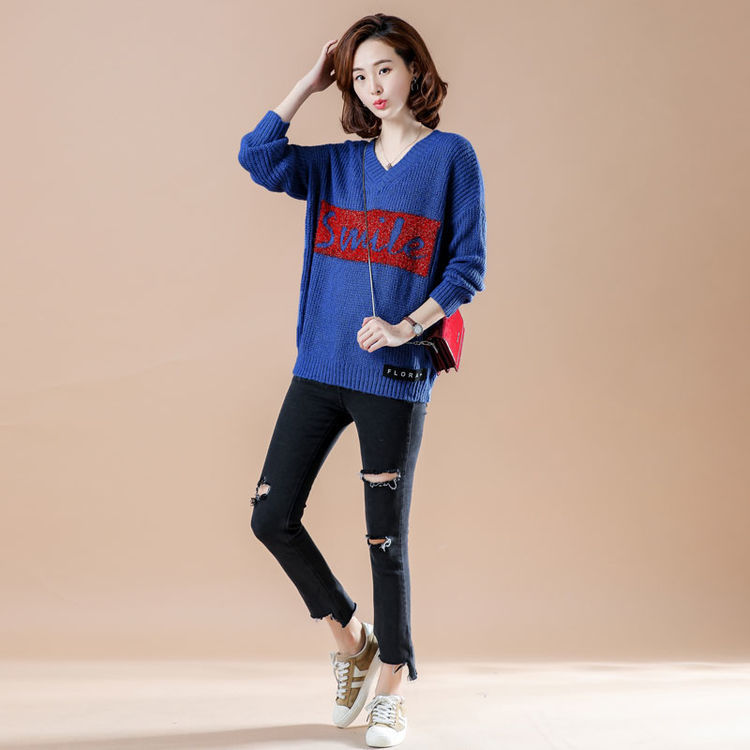 别穿裙子了，9月流行慵懒风毛衣配小脚裤，美翻了