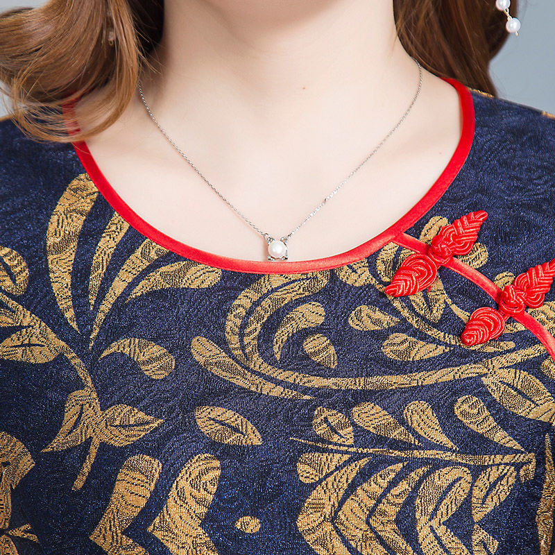 “小个子”女人别穿得太寒碜，夏天穿这改良旗袍，时髦有女人味