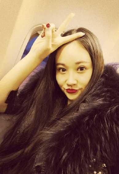 婆婆被抓，假疫苗老总儿媳现身街头，转移资产要跑路?