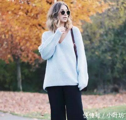 37岁的章子怡靠毛衣+阔腿裤，居然美过郑秀晶