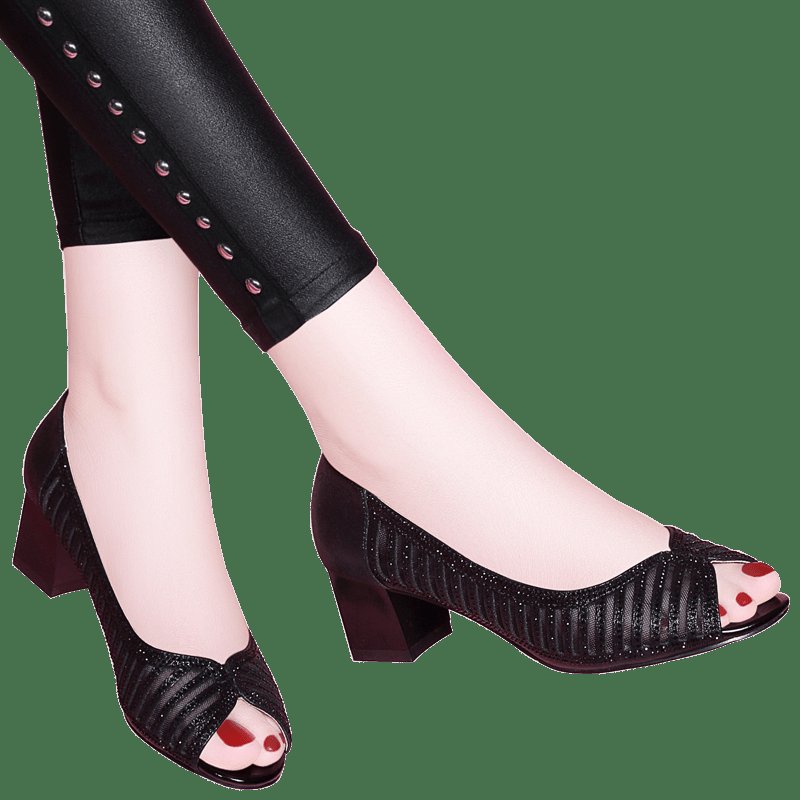 70后笑了!让人赞不绝口的新款女鞋终于上新了，柔软舒适不累脚