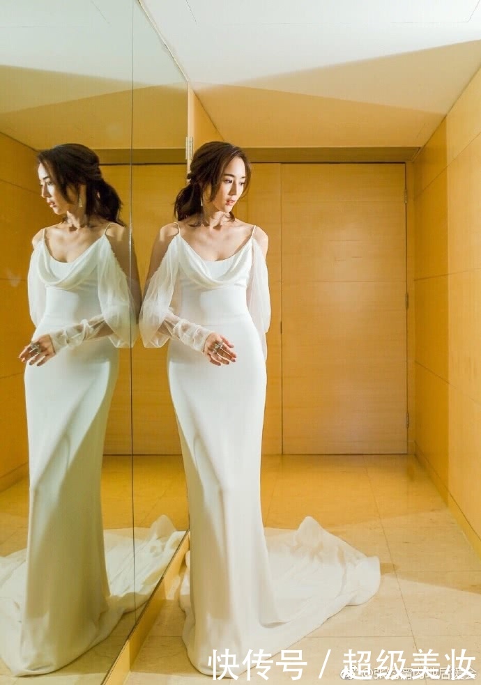 张钧甯真会搭，西装下穿光面打底裤也不丑，网友：这腿我服了！